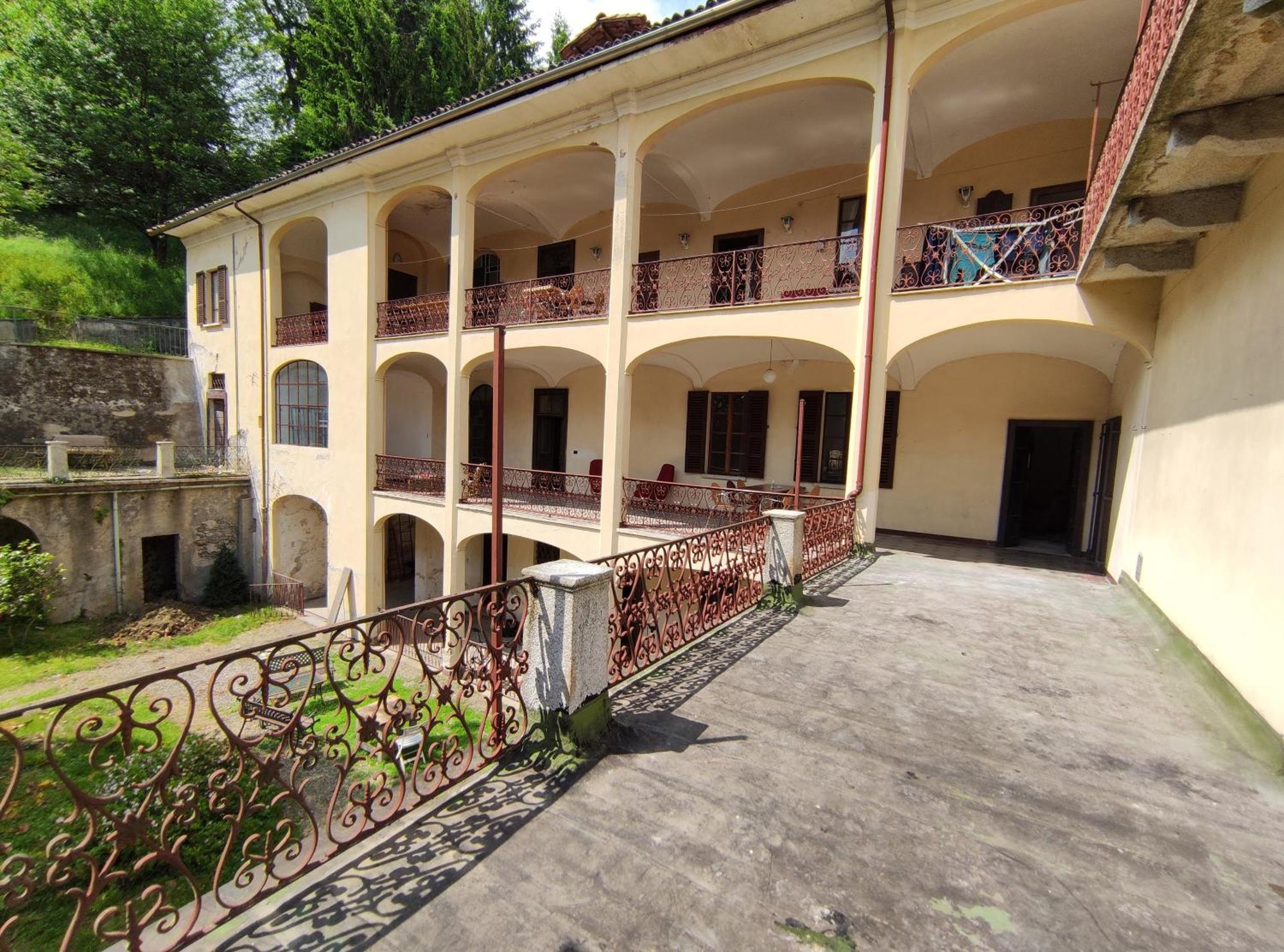 Casa Valduggia Bed & Breakfast Bagian luar foto